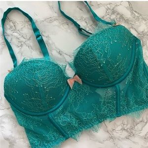 Victoria’s Secret Demi-Buste Bra